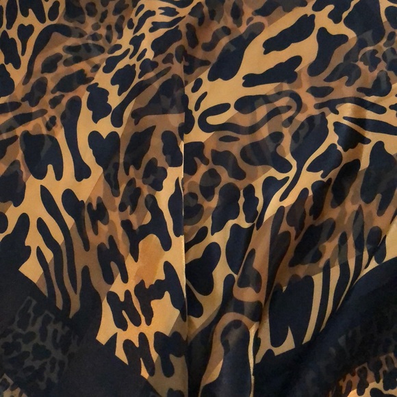 Animal print poncho - Picture 2 of 3